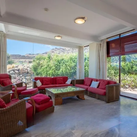 Tauro Golf Oasis Luxury Willa *